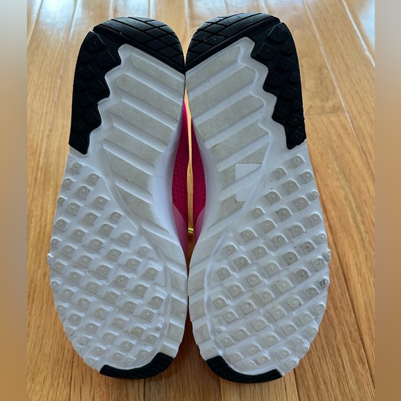 Zumba Fitness Hot Pink Air Funk Dance Sneakers - Size 6 - Picture 6 of 7